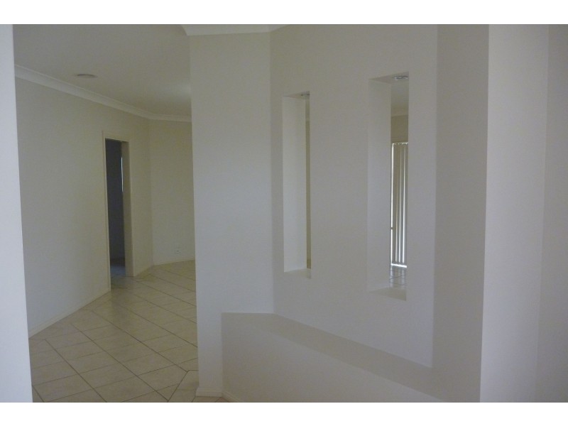 36 Paldi Crescent, Glenfield Park NSW 2650