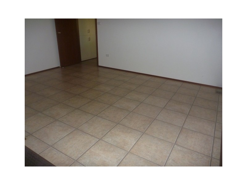 11 Athol Street, Turvey Park NSW 2650