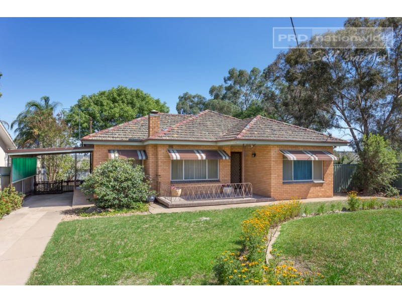 142 East Street, Cartwrights Hill NSW 2650