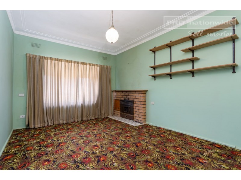 142 East Street, Cartwrights Hill NSW 2650