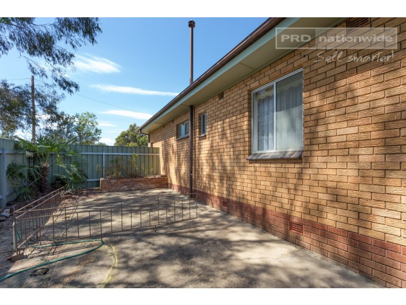 142 East Street, Cartwrights Hill NSW 2650