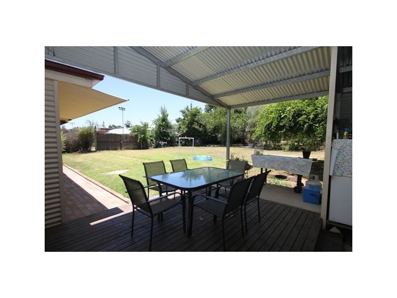 1 Bent Street, Tarcutta NSW 2652