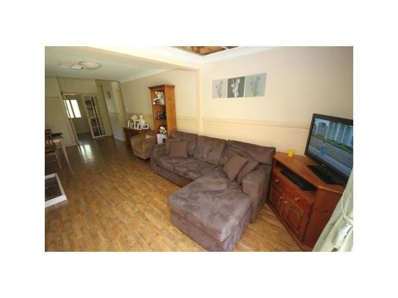 1 Bent Street, Tarcutta NSW 2652