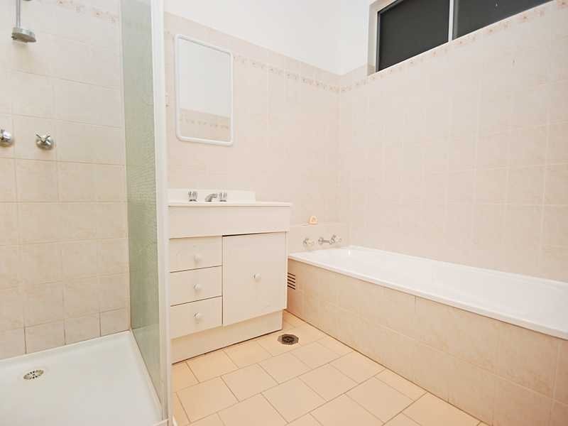 5 Beauty Point Avenue, Turvey Park NSW 2650