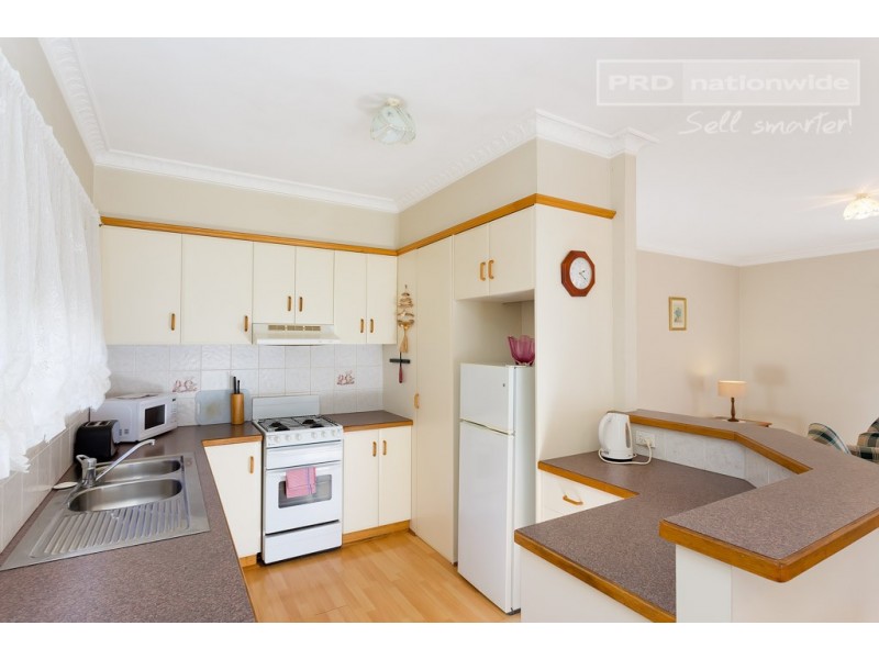 1 and 2/24 Lindsay Street, Wagga Wagga NSW 2650