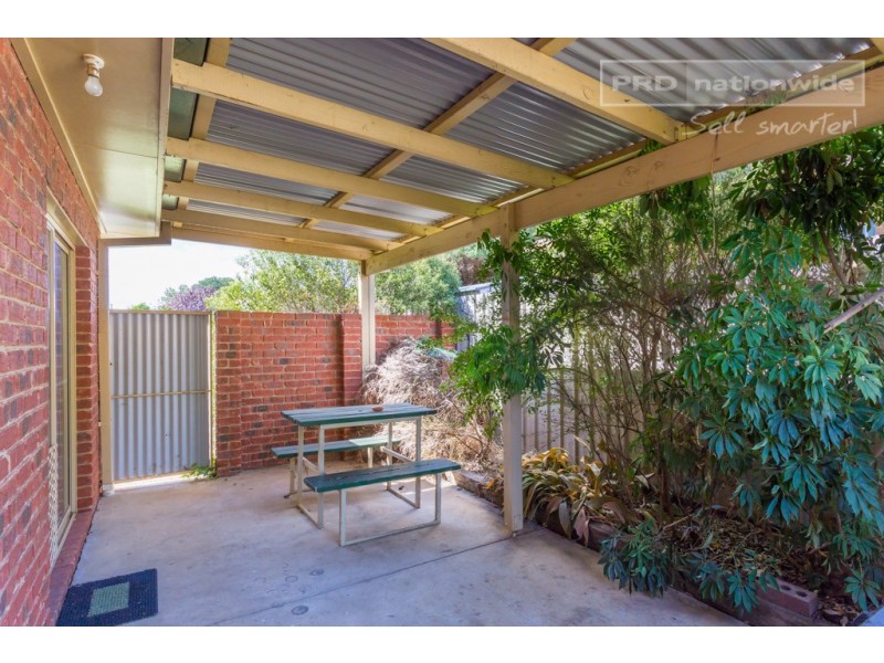 1 and 2/24 Lindsay Street, Wagga Wagga NSW 2650