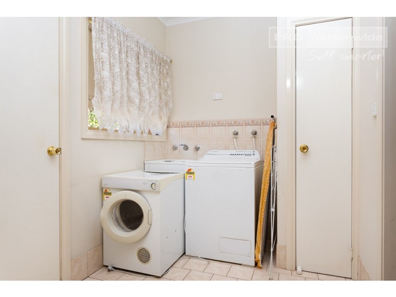 1 and 2/24 Lindsay Street, Wagga Wagga NSW 2650