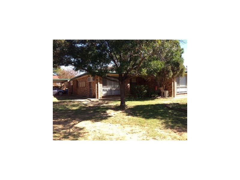 1/11 Wewak Street, Ashmont NSW 2650