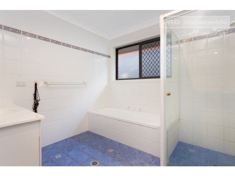 6 Fletcher Place, Kooringal NSW 2650