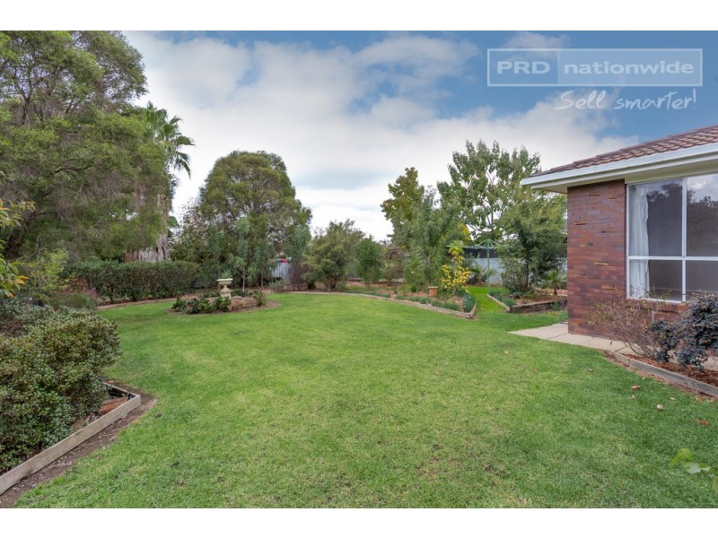 9 Horsley Street, Kooringal NSW 2650