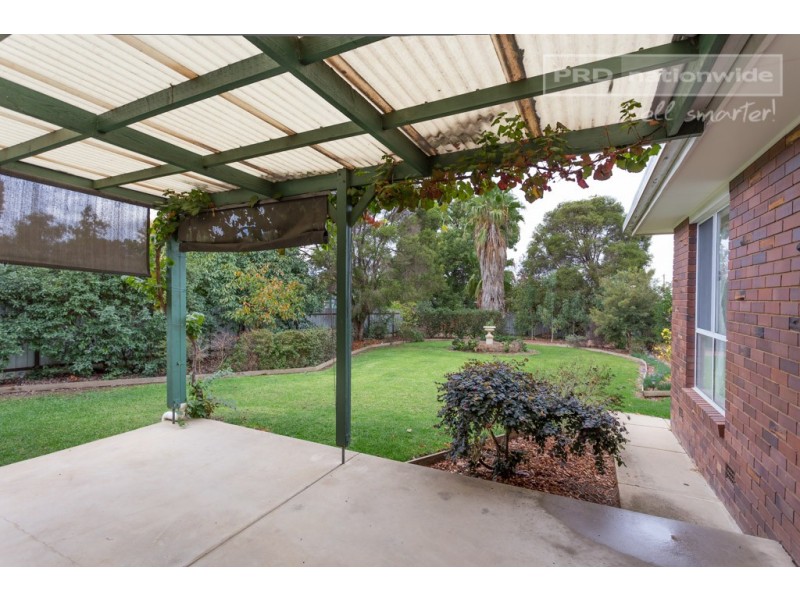 9 Horsley Street, Kooringal NSW 2650