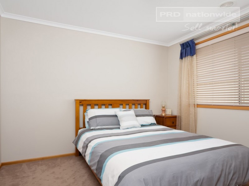 7 Marylands Way, Bourkelands NSW 2650