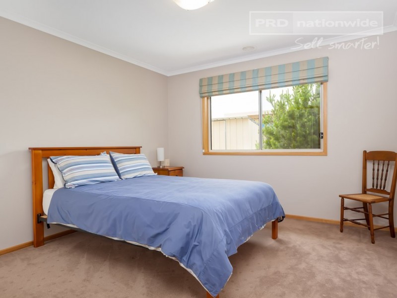 7 Marylands Way, Bourkelands NSW 2650