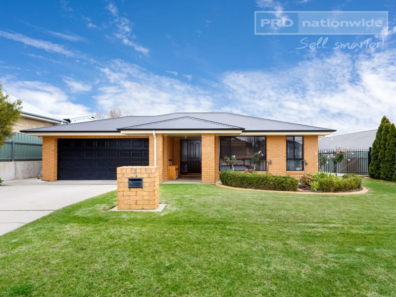 3 Teak Close, Forest Hill NSW 2651
