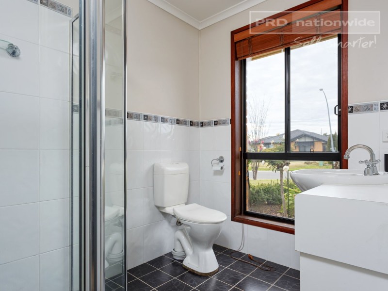 3 Teak Close, Forest Hill NSW 2651