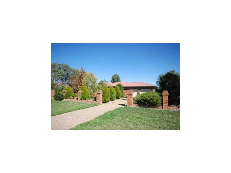 48A Slocum Street, Wagga Wagga NSW 2650