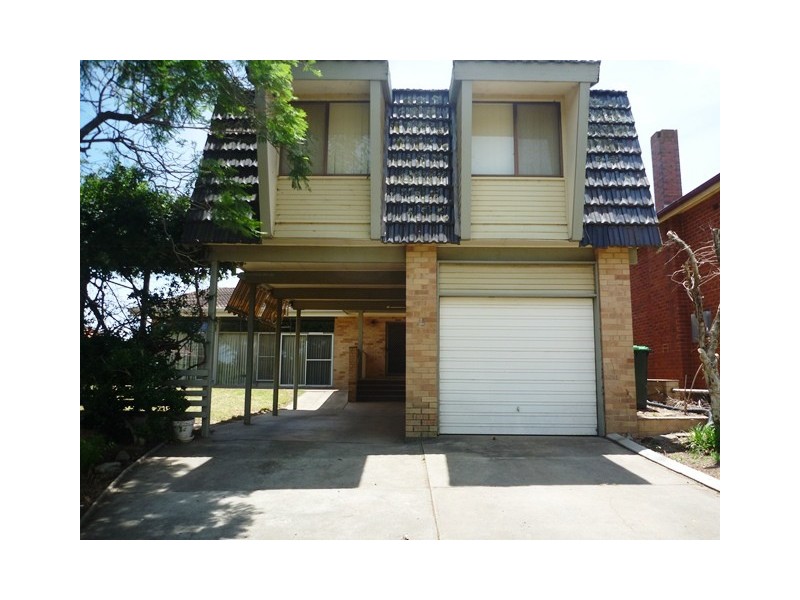 15 Sunshine Avenue, Turvey Park NSW 2650