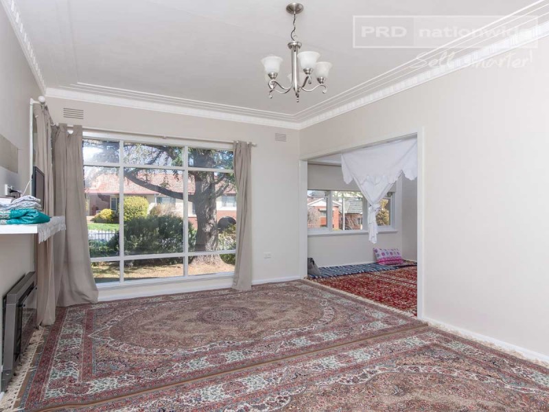 76 Mitchelmore Street, Turvey Park NSW 2650