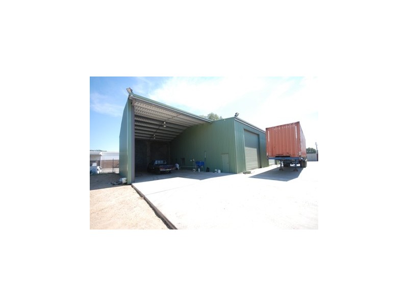 38 Nagle Street, Wagga Wagga NSW 2650