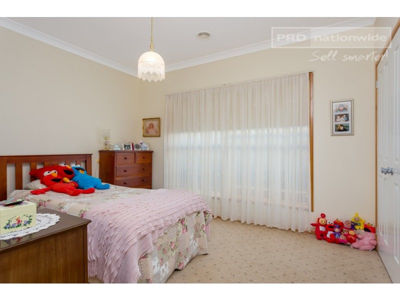 5 Marylands Way, Bourkelands NSW 2650