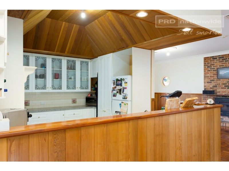 28 Budawang Place, Tatton NSW 2650