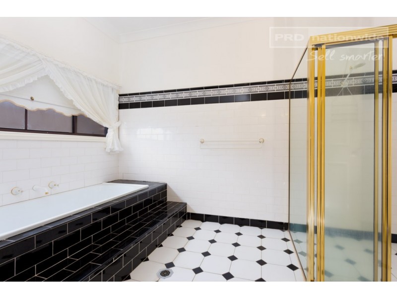 28 Budawang Place, Tatton NSW 2650