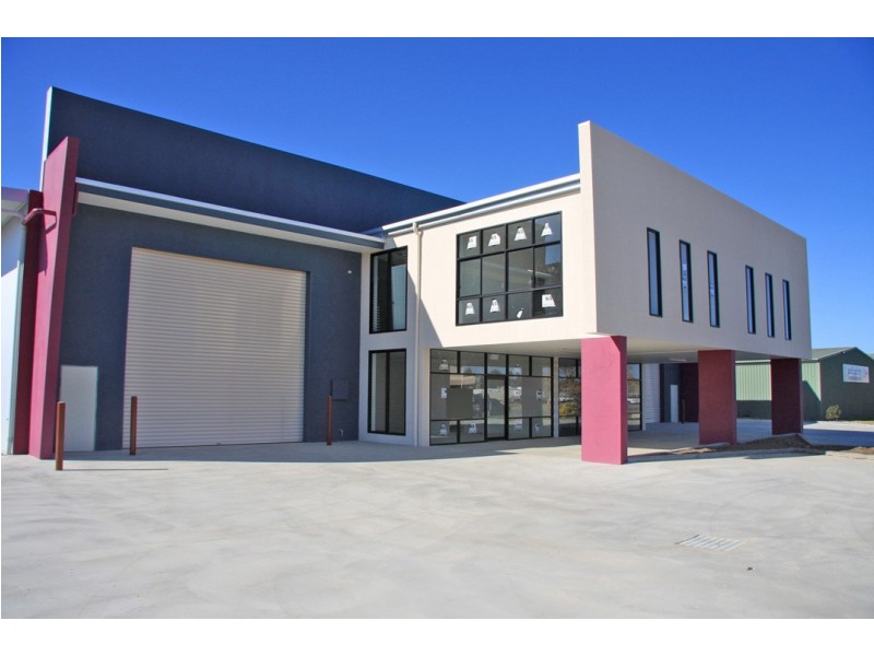 297 Copland Street, Wagga Wagga NSW 2650