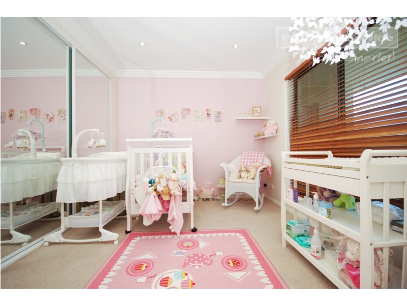 10 Adjin Street, Mount Austin NSW 2650