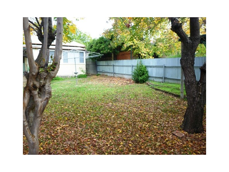 14 Kildare Avenue, Turvey Park NSW 2650