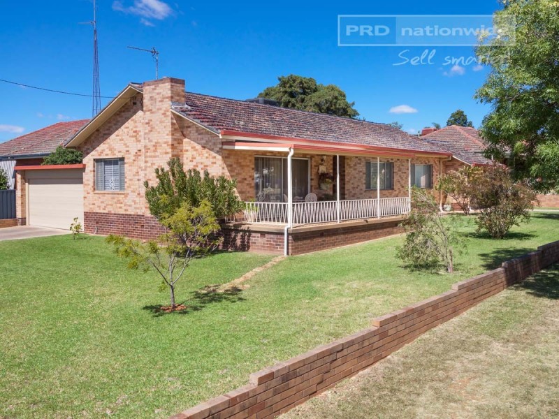 4 Montgomery Street, Ashmont NSW 2650