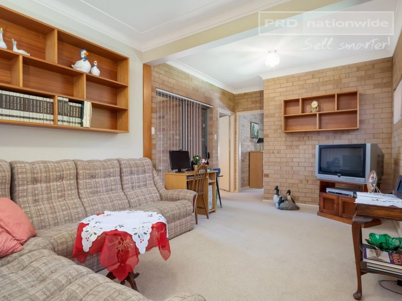 4 Montgomery Street, Ashmont NSW 2650