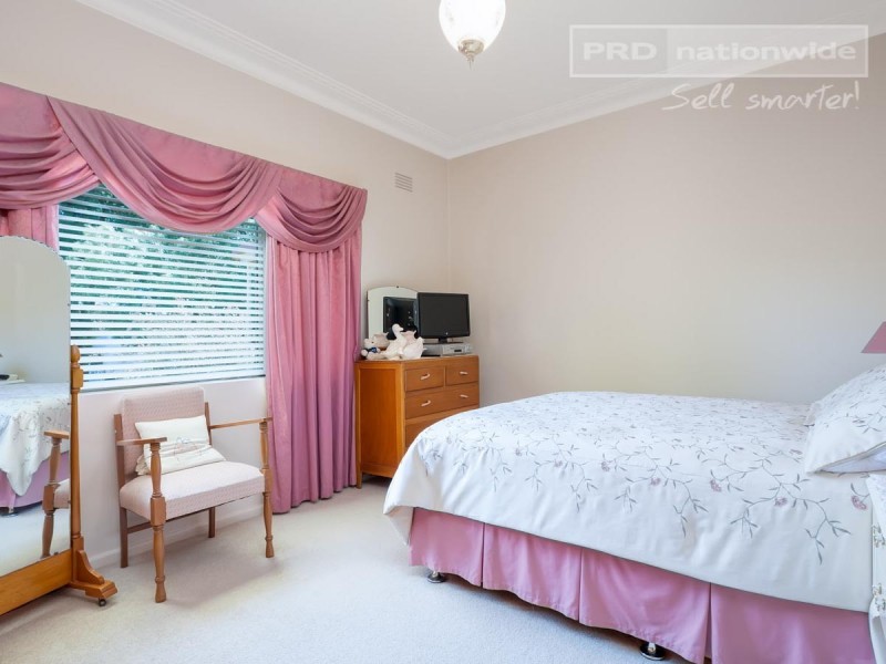 4 Montgomery Street, Ashmont NSW 2650