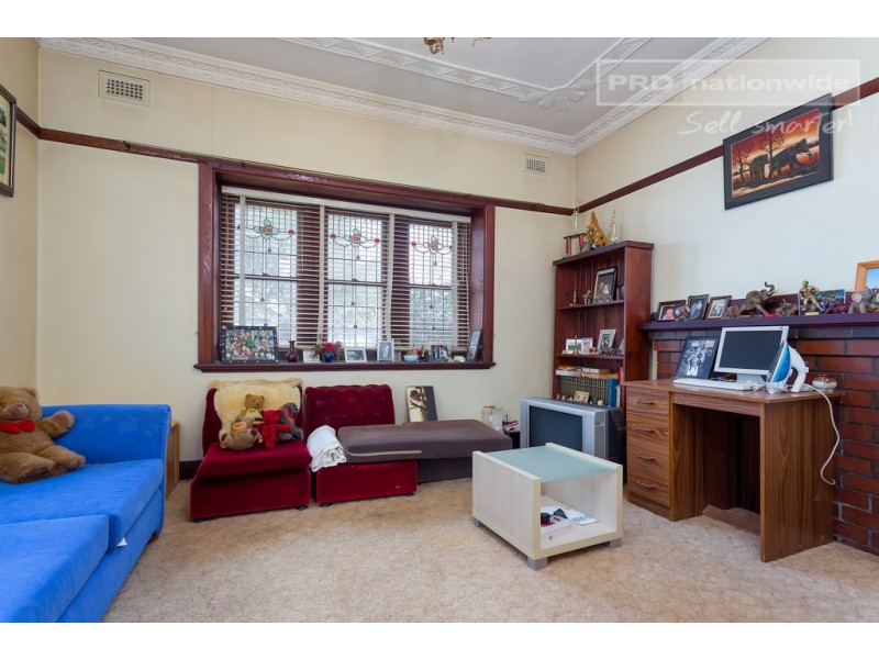 13 Gormly Avenue, Wagga Wagga NSW 2650