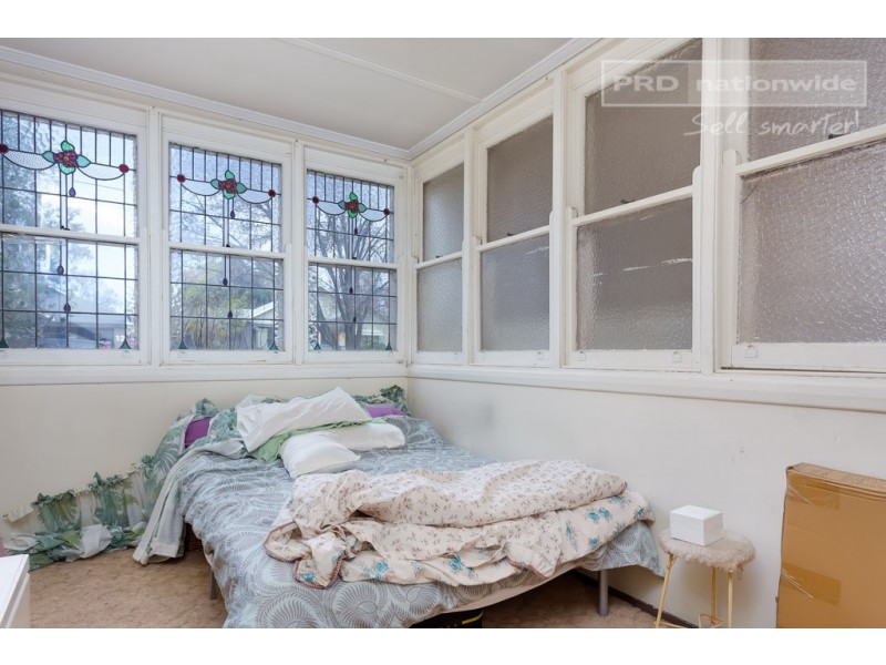 13 Gormly Avenue, Wagga Wagga NSW 2650