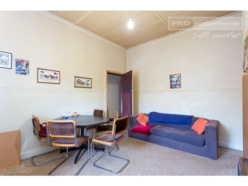 13 Gormly Avenue, Wagga Wagga NSW 2650