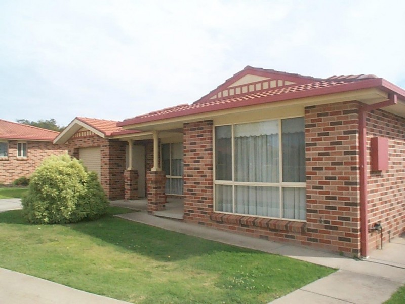 5/108 Undurra Drive, Glenfield Park NSW 2650