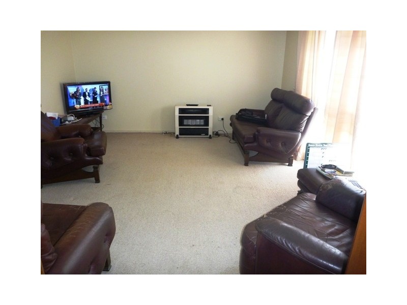 22 Geneva Crescent, Lake Albert NSW 2650