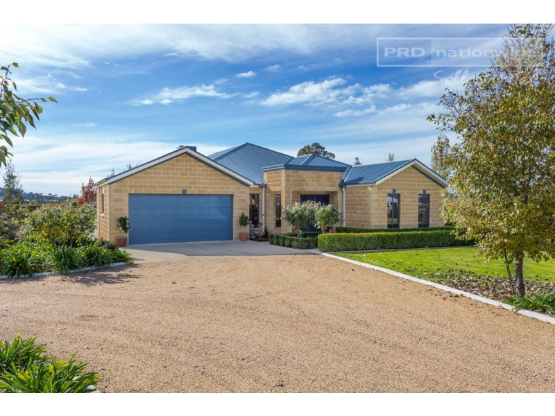 6 Hovea Place, Wagga Wagga NSW 2650