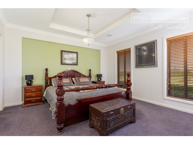 6 Hovea Place, Wagga Wagga NSW 2650