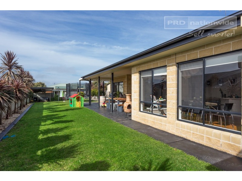 12 Ulandra Place, Estella NSW 2650
