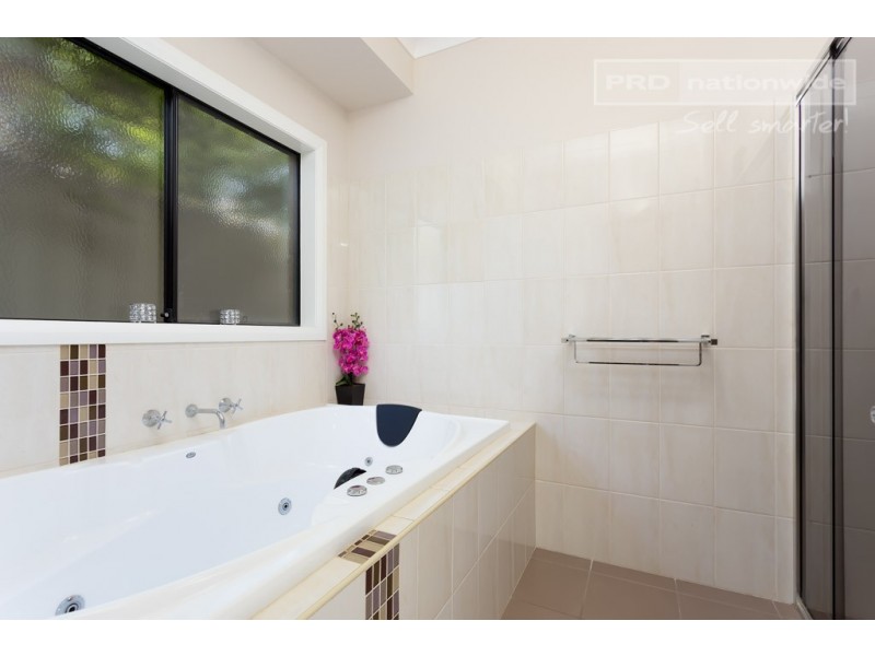 12 Ulandra Place, Estella NSW 2650