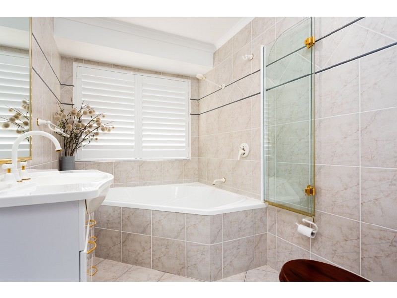 3 Clifton Street, Bourkelands NSW 2650