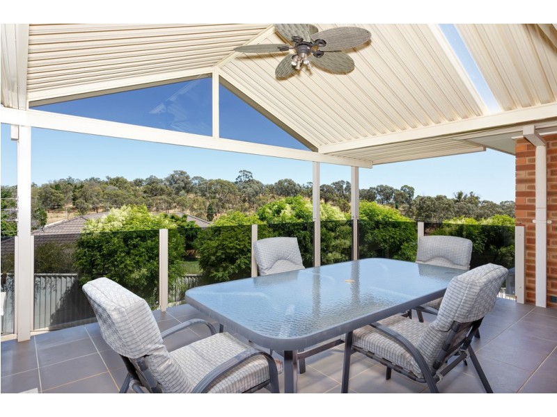 3 Clifton Street, Bourkelands NSW 2650