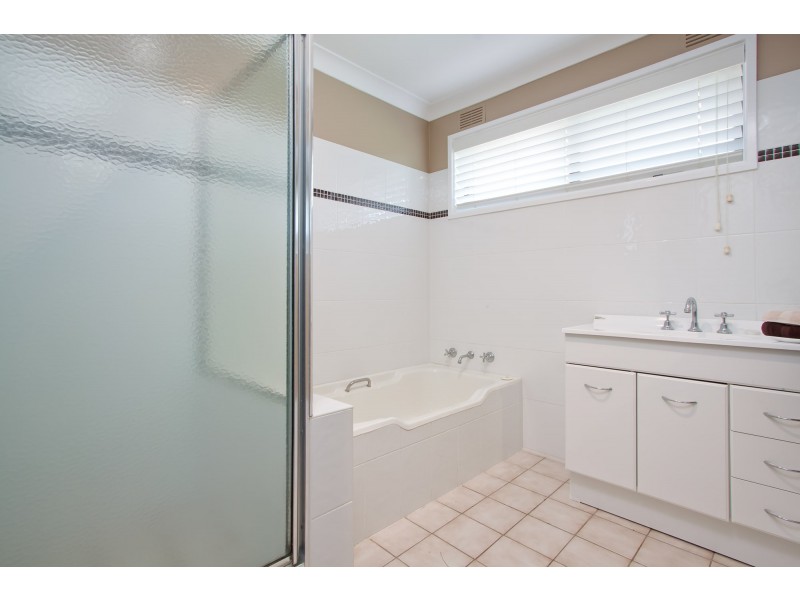 5 Buchhorn Street, Tolland NSW 2650