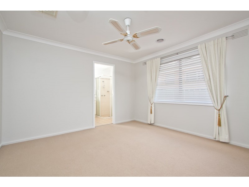 5 Buchhorn Street, Tolland NSW 2650