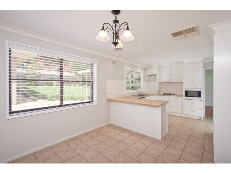 5 Buchhorn Street, Tolland NSW 2650