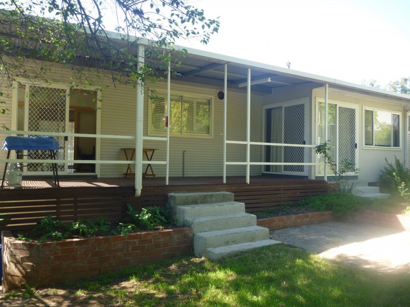 114 Macleay Street, Turvey Park NSW 2650