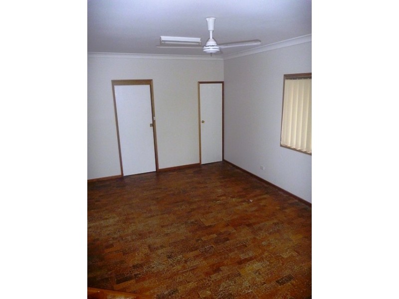 24 Truman Avenue, Tolland NSW 2650