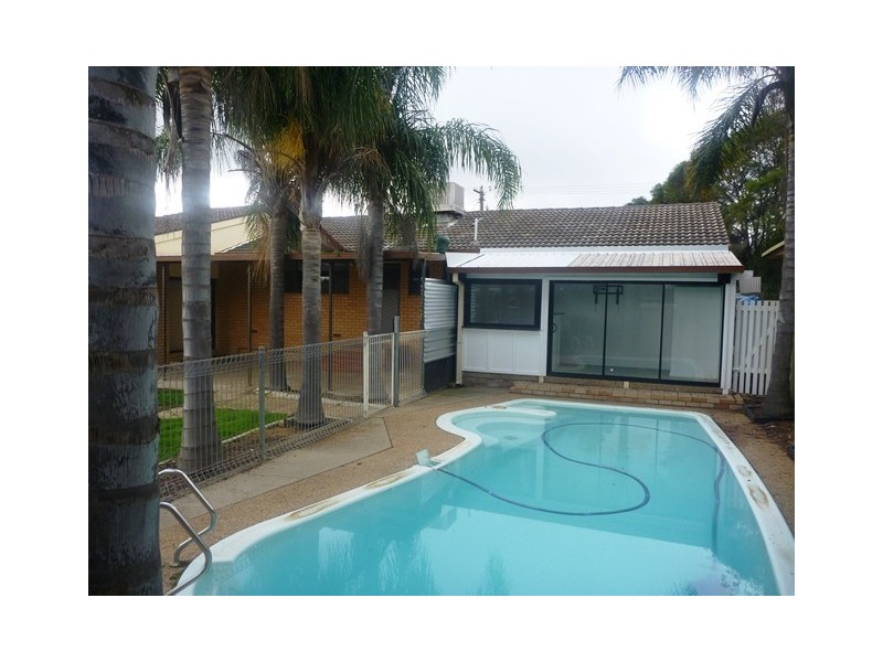 24 Truman Avenue, Tolland NSW 2650