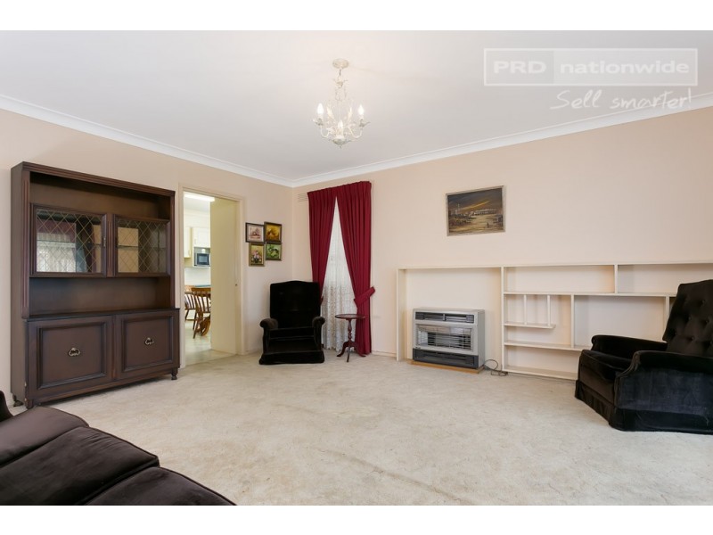 34 Condon Avenue, Mount Austin NSW 2650